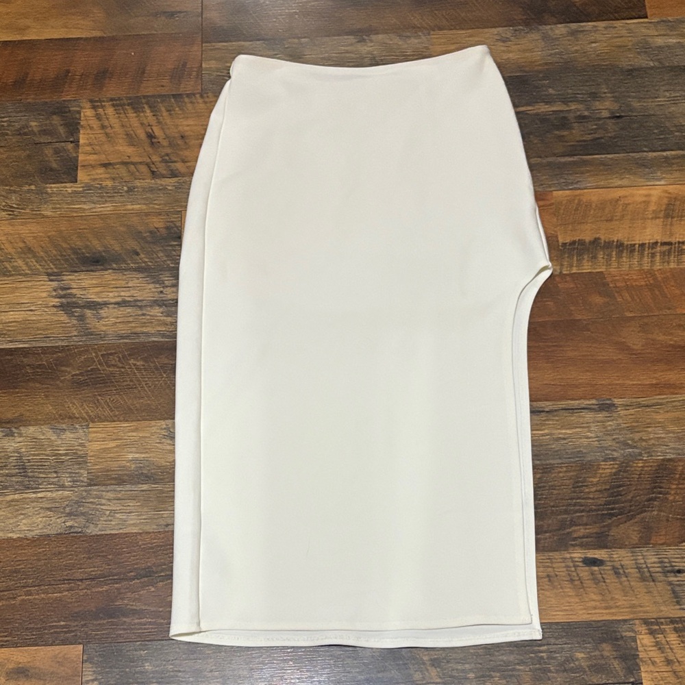 Abercrombie & Fitch‎ Cream Pencil Skirt